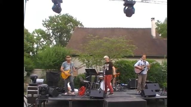 Roger Glover - Love is all covered by Vancouver смотреть онлайн