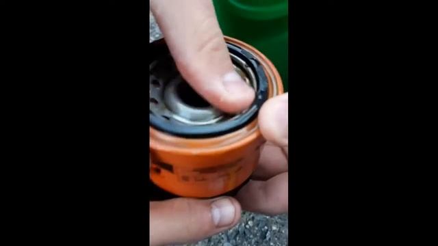 How to Change your Oil in a V6 1998 - 2005 ( 4th Gen) Hyundai Sonata смотреть онлайн