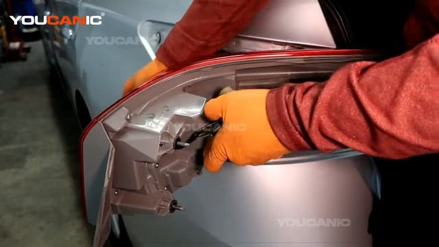 2013–2019 Nissan Sentra Rear Blinker Turn Signal Light Bulb Replacement смотреть онлайн