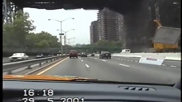 Taxi To The World Trade Center 2001