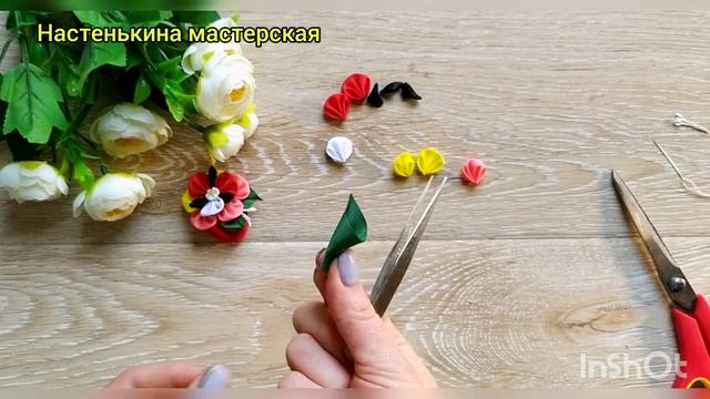 Бантики "Анютины глазки" для первых хвостиков ?МК? // Pansy bows for the first ponytails смотреть онлайн