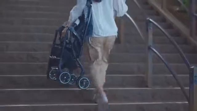 Xe đẩy Combi Mechacal Handy Autocas Cho Mẹ Thích Mua Sắm