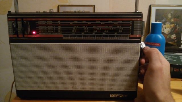 Что можно поймать на советский радиоприёмник? Ответ для подписчиков смотреть онлайн