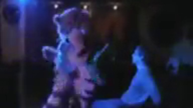 Необычный стриптиз смотреть онлайн