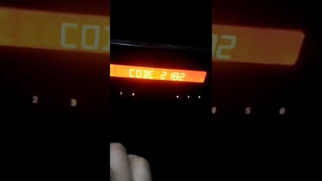 Como sacar unit blocked estéreo kangoo Parte 2 смотреть онлайн