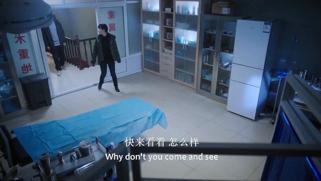黑社會欺騙18歲女孩賣腎，自以為奸計得逞，殊不知男醫生早已掌握他的動向！ смотреть онлайн