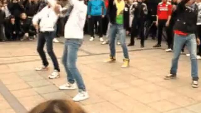 tecktonik in Tyumen смотреть онлайн