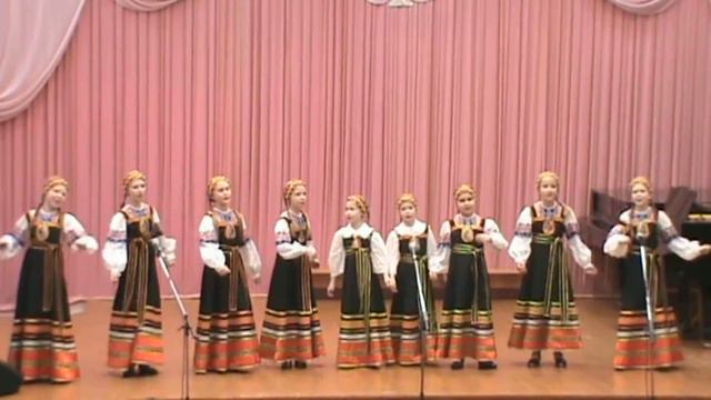 Детский вокальный ансамбль "Лучик" (7-10 лет), р.н.п. "Во лузях" смотреть онлайн