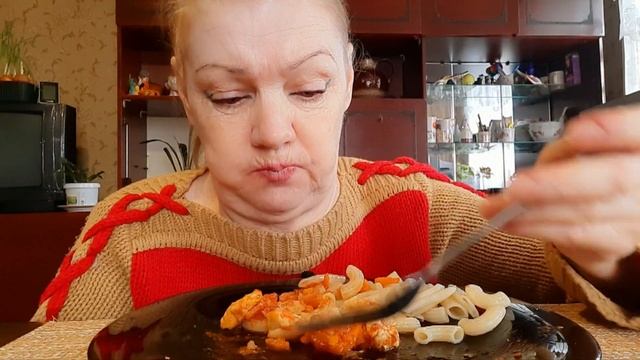 #Mukbang Tatyana Eats #курицасовощами #макароны #food #мукбанг #eating