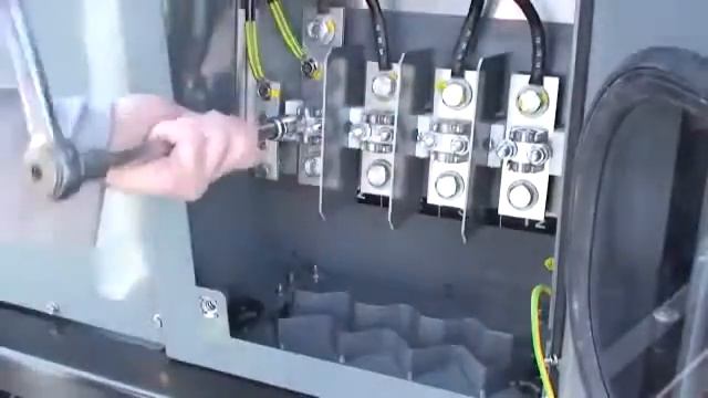 Дизельный генератор SDMO смотреть онлайн