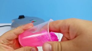 Желейный Медведь и Лизун в Вафельницы - Эксперименты для Желейного Медведя Лаки