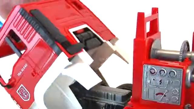 Пожарная машина MAN с лестницей и помпой смотреть онлайн