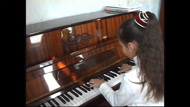 Архив Котельниково-ТВ, 10 апреля 2005, О работе Детской школы искусств смотреть онлайн