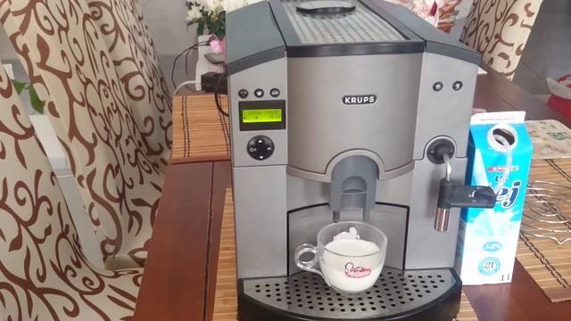 Krups FNF2 Auto Cappuccino, making cappuccino смотреть онлайн