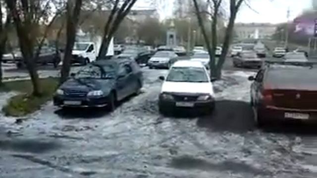 Шумиха ул. Тутынина у входа смотреть онлайн