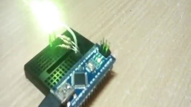 Скетч "Мигающий RGB светодиод на Arduino ?" RGB LED on Arduino смотреть онлайн