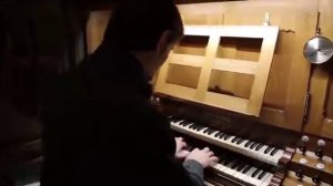 ,,  Перемен" В.Цоя на органе.