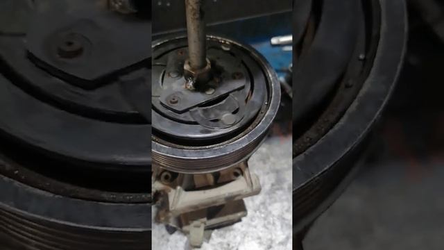 Замена подшипника компрессора кондиционера рено логан 2, сандеро степвей, ларгус.