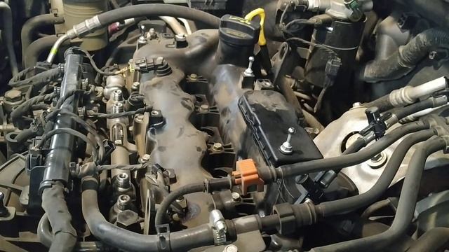 Снятие форсунок на двигателе D4HB Hyundai Santa Fe - (Kia Sorento)