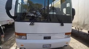 Дальнобой по США. Обзор автобуса 2008 Vanhool, восстановления после аварии часть 1