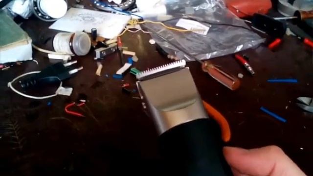 Машинка для стрижки волос от блока питания смотреть онлайн