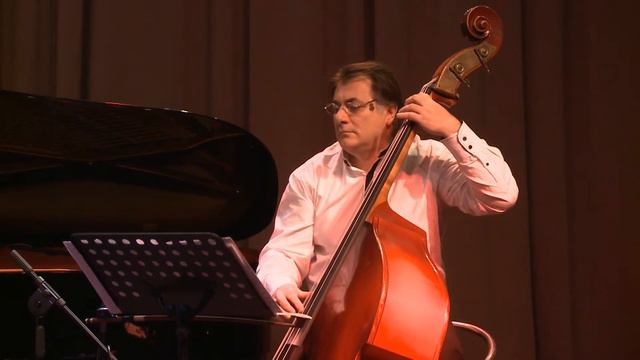 CADENCE ENSEMBLE - Arno BABADJANIAN Pozovi menya (4'01) смотреть онлайн