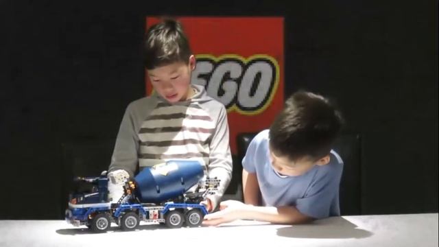 Lego technic cement mixer review!!! смотреть онлайн