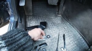 Как снять обшивку двери Мерседес w124