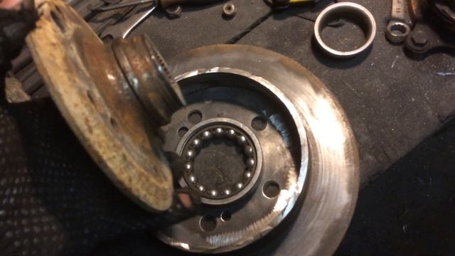 Не выбрасывайте старые запчасти от автомобиля!!! смотреть онлайн