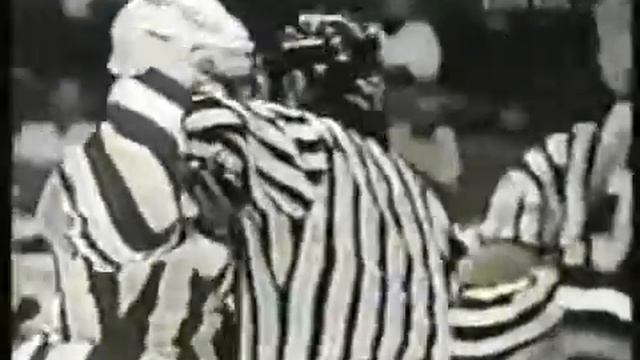 Hockeyfighters.cz AHL TKO Alex Henry on Eric Boulton.wmv смотреть онлайн