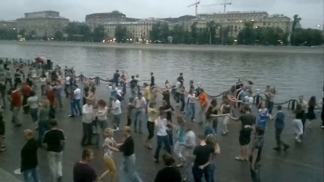 Москва, социальные танцы смотреть онлайн