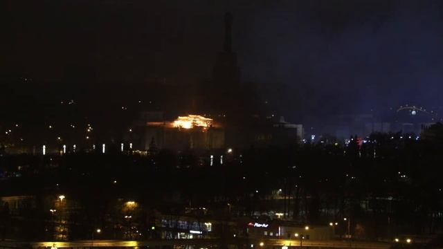 Горит Главный павильон ВДНХ смотреть онлайн