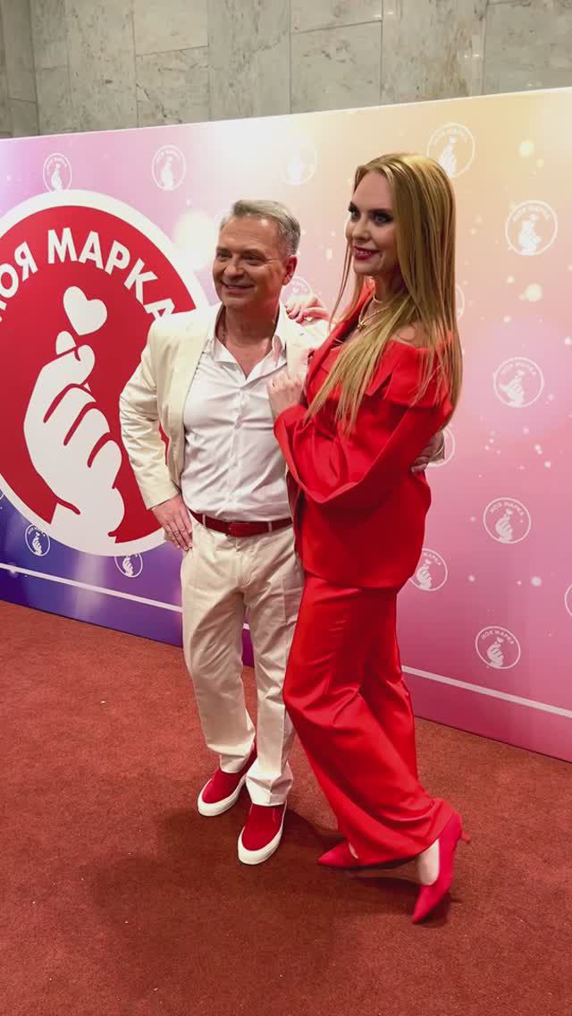 На Красной Дорожке в Кремле Варвара и Александр Добронравов 🔥 смотреть онлайн