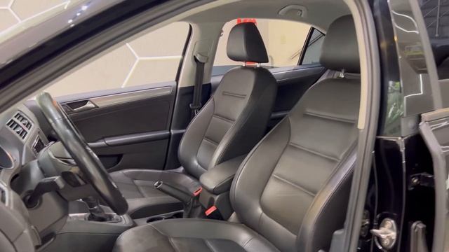 Volkswagen Jetta 1.4 Comfortline 2017 @4fmotors BAIXO KM !!! смотреть онлайн