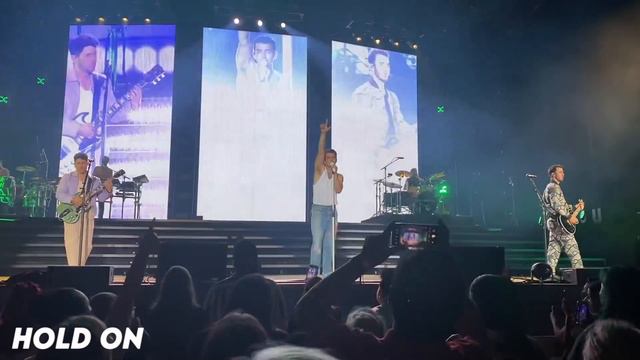 Jonas Brothers Concert Vlog (Fourth Row @ RV Inn Style Resorts Amphitheater) 09/01/2021 смотреть онлайн