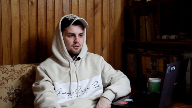 ПОЧЕМУ ВИДЕО ВЫХОДЯТ ТАК РЕДКО? ДЖАРАХОВ СТАВИТ МНЕ ЛАЙКИ? КОНЦЕРТ ГРУППЫ "ХЛЕБ"! [Подкаст#2] смотреть онлайн