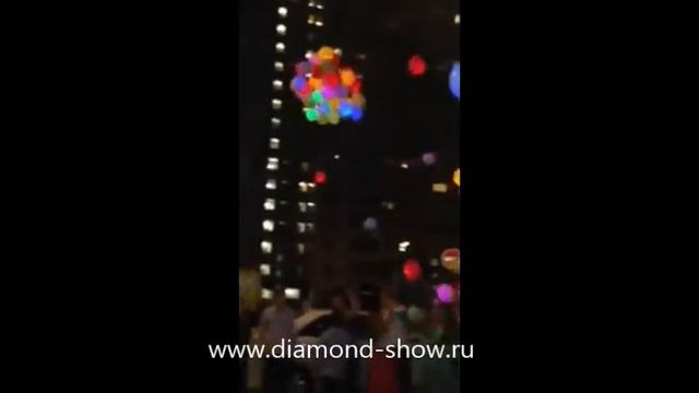салют из 100 светящихся шаров 19 июля смотреть онлайн