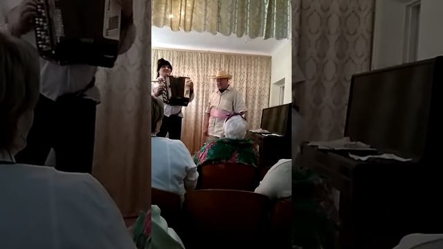 "Якби мені сивий кінь" - на честь св'яткування дня казачества смотреть онлайн