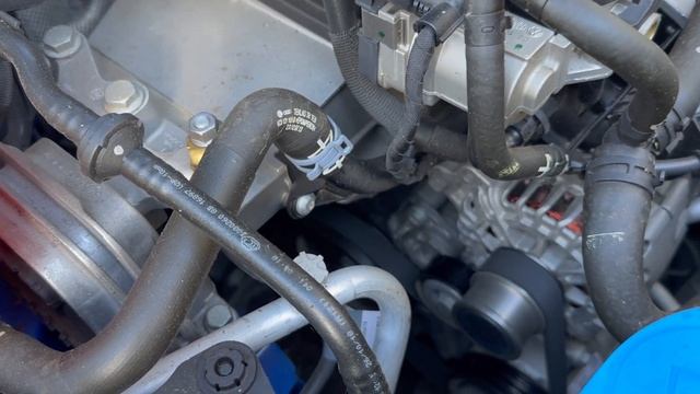 VW 1.0 TSI, cold start, run and shutdown in 4K смотреть онлайн