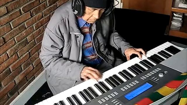 PIANO LAZUARDI composed by Dedy Suardi Indonesia on WK 225 смотреть онлайн
