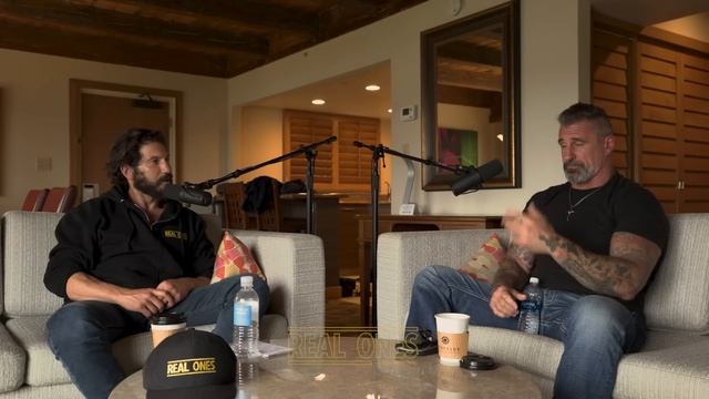 The Day an Undercover Agent Met Hells Angels' Boss | Real Ones Podcast смотреть онлайн