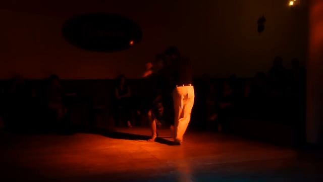 Braulio Martos & Victoria Pesci "Invierno" El Motivo Bahia Blanca 2012 смотреть онлайн