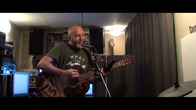 Roland Mobile Cube vocal demo (Hallelujah) смотреть онлайн