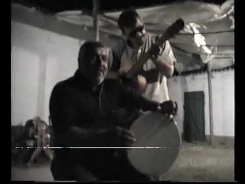 Тлядальцы: поёт Гаджимурад Магомедов и Дибир Нажмудинов - " О маме". Караузек - 12.08.2000 г. . смотреть онлайн