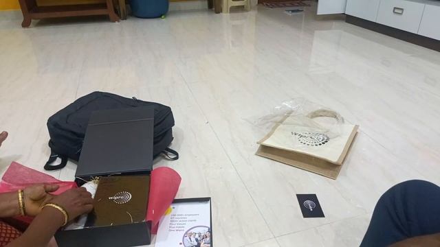 Wipro Welcome Kit 2023 | Wipro Joining Kit 2023 | Wipro Freshers Kit 2023 Wipro Welcome Goodies смотреть онлайн