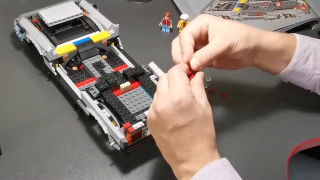 LEGO Back to the Future 10300 Speed Build / Лего Назад в Будущее 10300 сборка смотреть онлайн