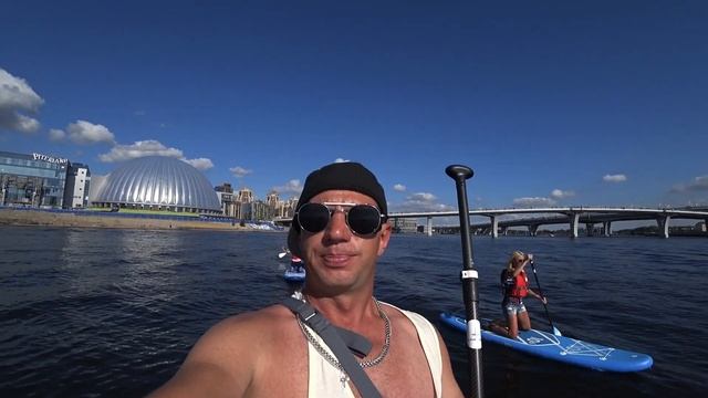 SupSurf.rent групповые занятия на SUP в парке 300-летия смотреть онлайн