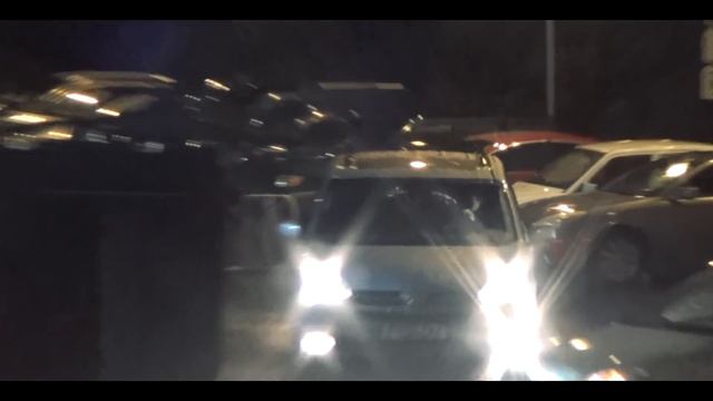 Парковочное ОПГ. Как вымогают деньги за проезд... смотреть онлайн