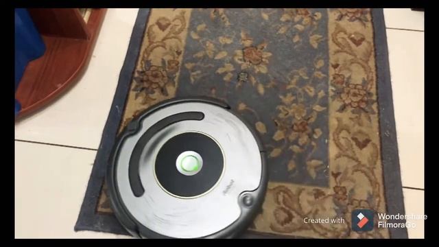 Американский робот-пылесос IRobot Roomba 676 смотреть онлайн