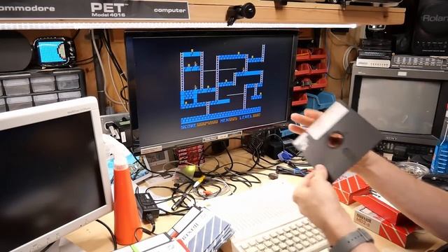 TI99 Games, Sharp Pocket Computer, Mountain Climbing, Apple II Ghost Busting, and a SNES 500gb HD смотреть онлайн